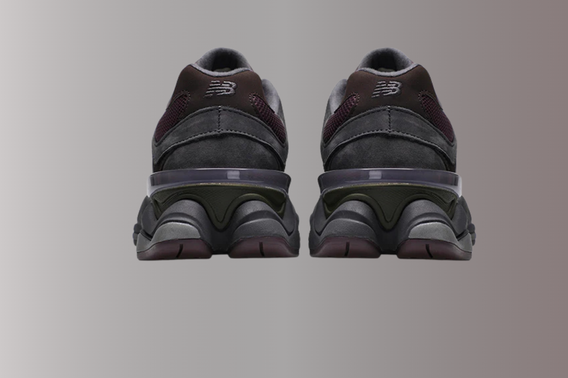 9060 Truffle / Rich Earth Sneakers