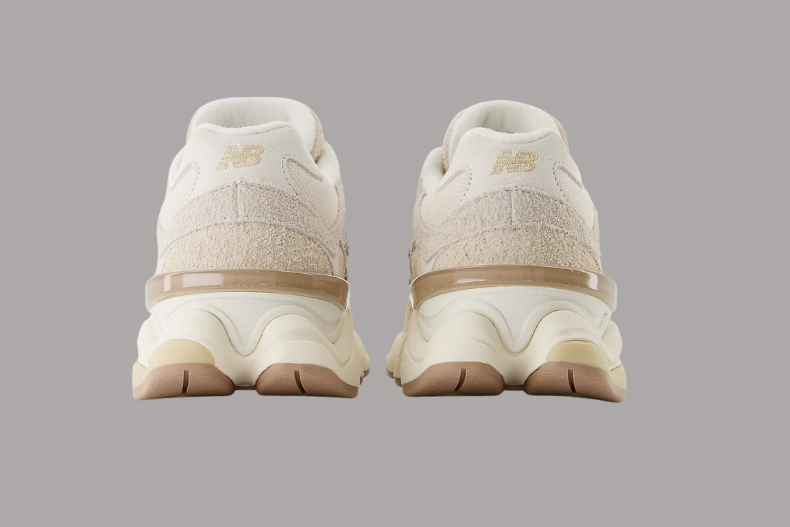 9060 Bisque / Sea Salt Sneakers
