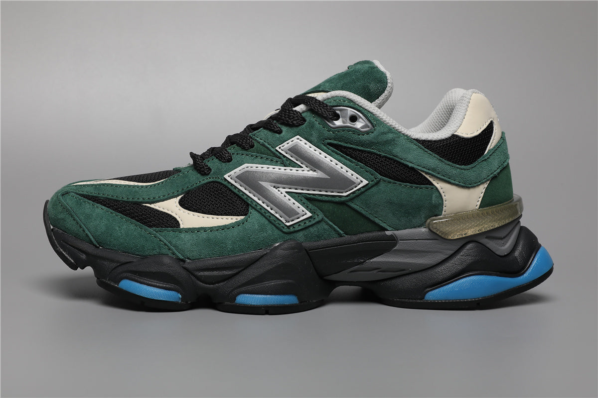 9060 Green / White Sneakers