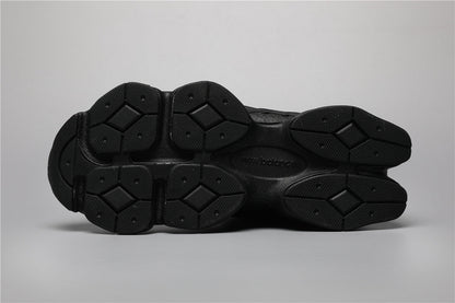 9060 Full Black Edition Sneakers