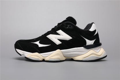 9060 Black / White Sneakers