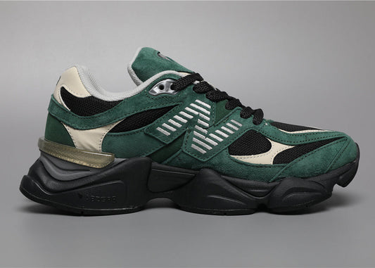9060 Green / White Sneakers