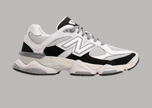 BLack & White 9060