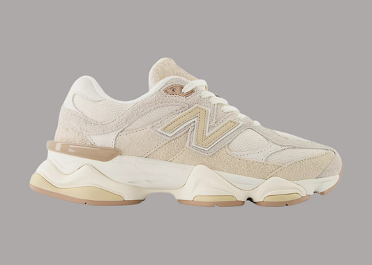 9060 Bisque / Sea Salt Sneakers