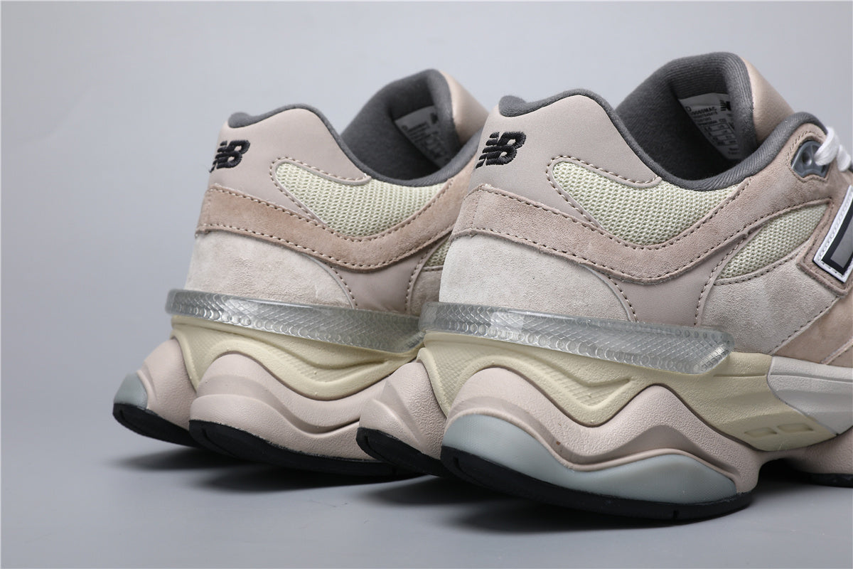 9060 Beige Sneakers