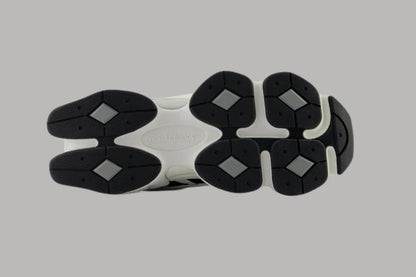 BLack & White 9060