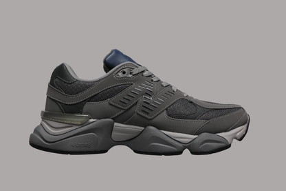 9060 Castlerock Sneakers
