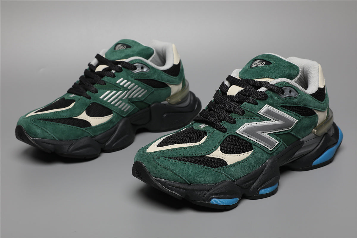 9060 Green / White Sneakers