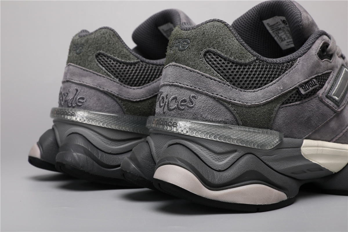 9060 Gray Black Sneakers