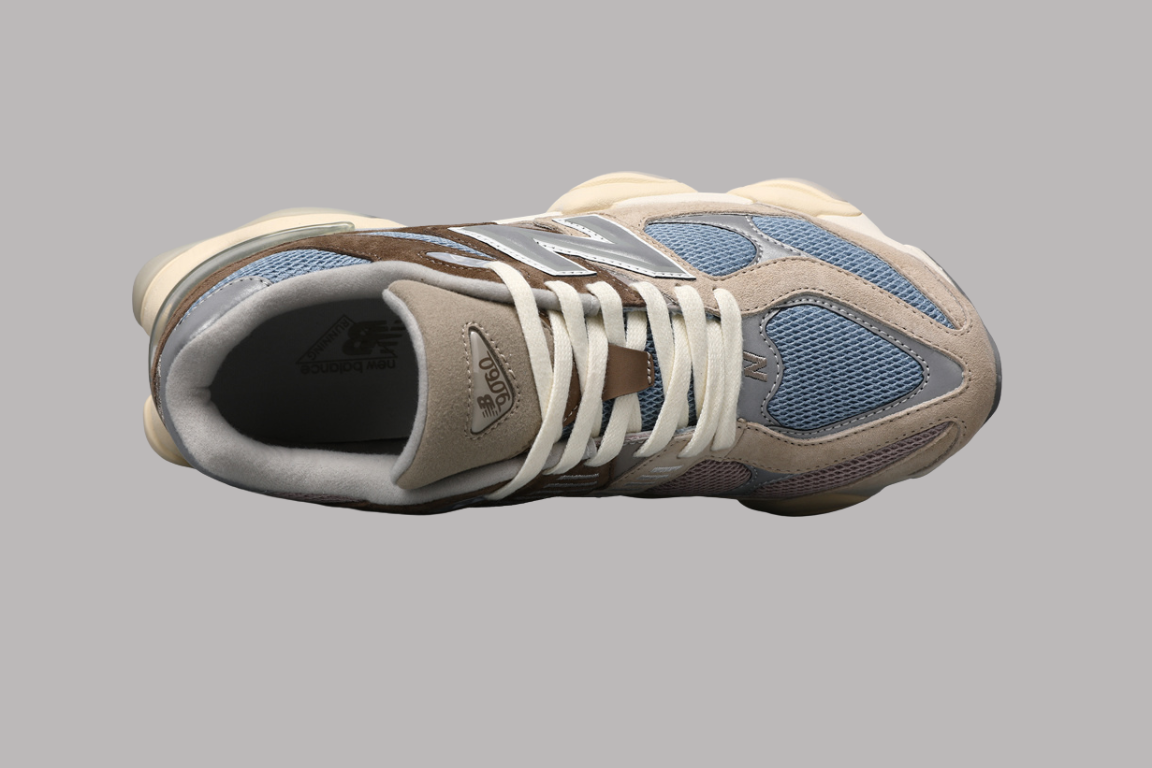 9060 Mushroom / Aluminium / Cyclone Sneakers