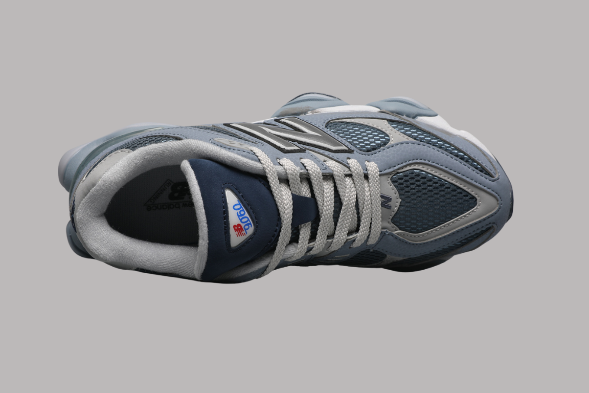 9060 Daze Blue Sneakers