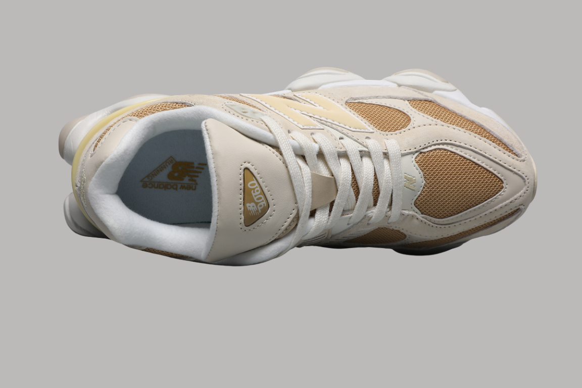 9060 Sea Salt Beige Sneakers