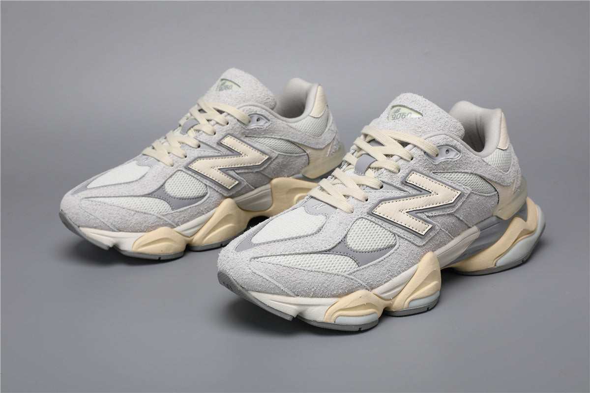 9060 Grey / White Sneakers