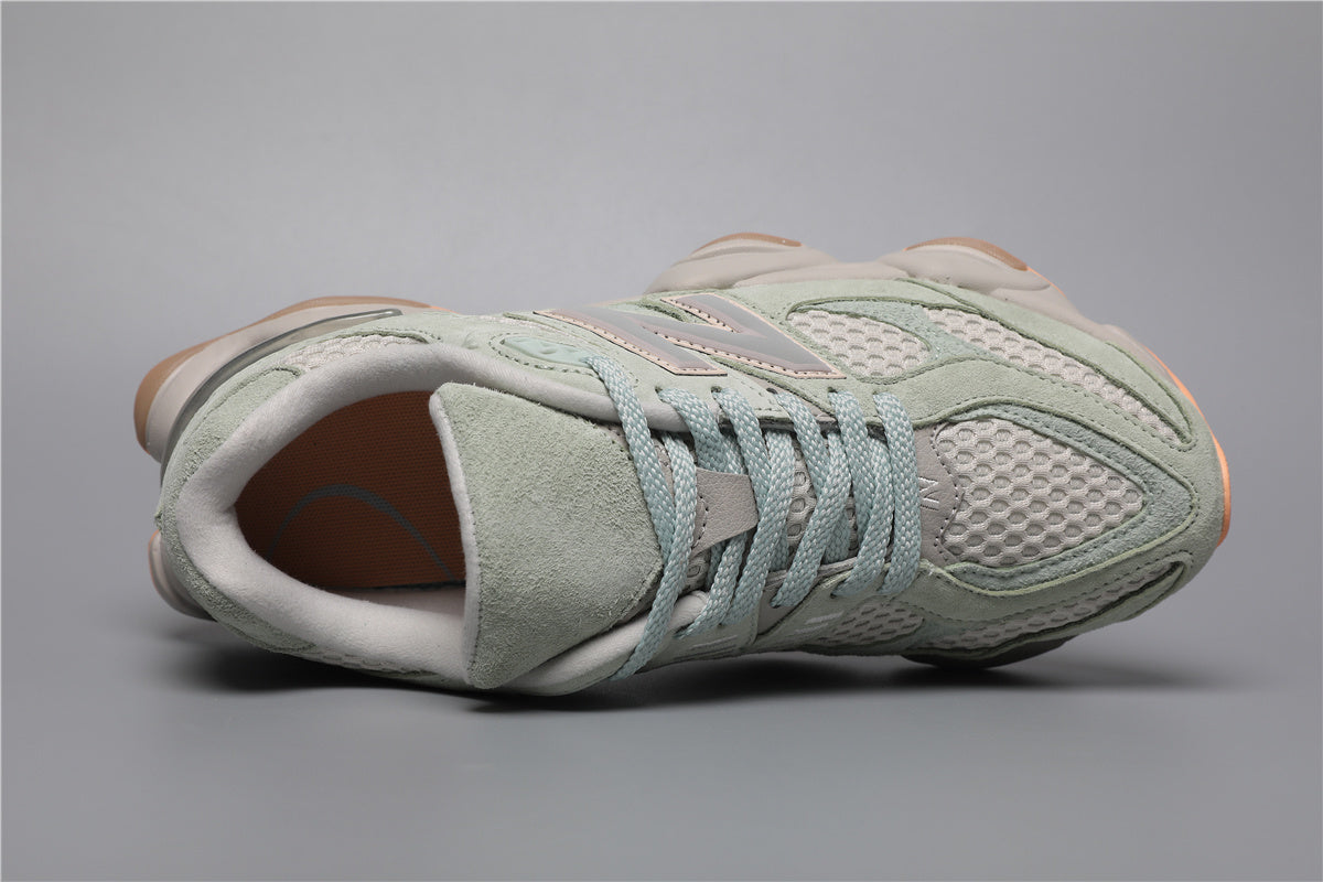 9060 Green Sneakers