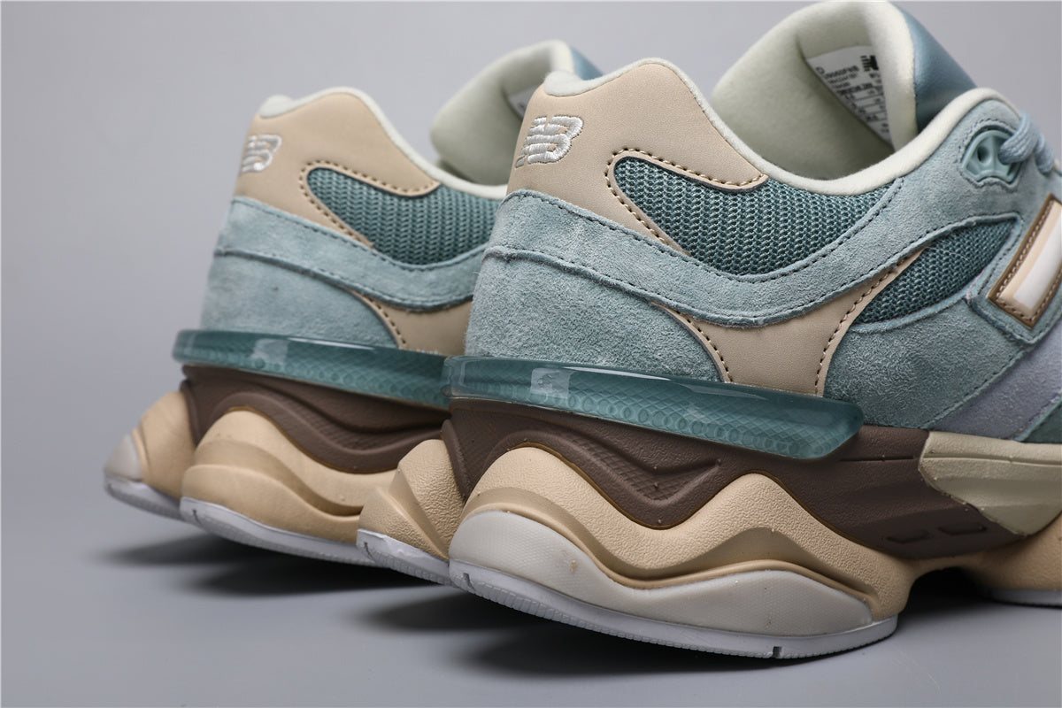 9060 Blue Sneakers