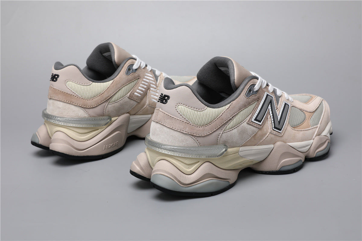 9060 Beige Sneakers