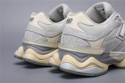 9060 Grey / White Sneakers