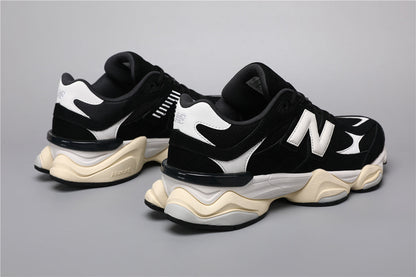 9060 Black / White Sneakers