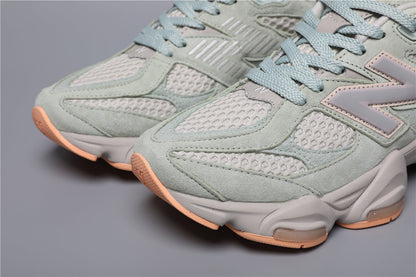 9060 Green Sneakers
