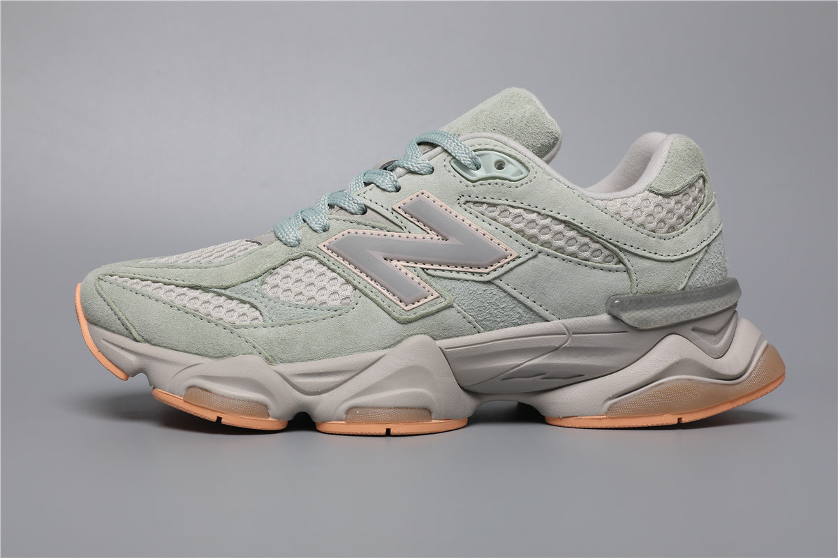 9060 Green Sneakers