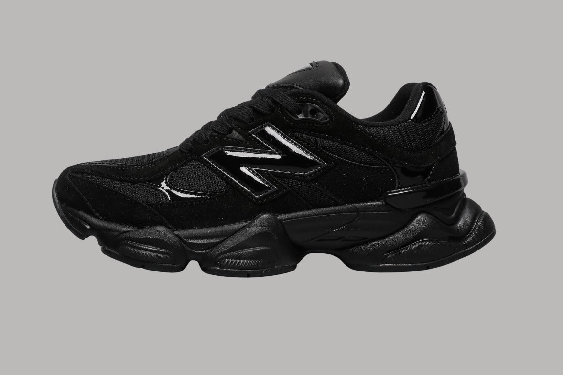 9060 Triple Black Sneakers