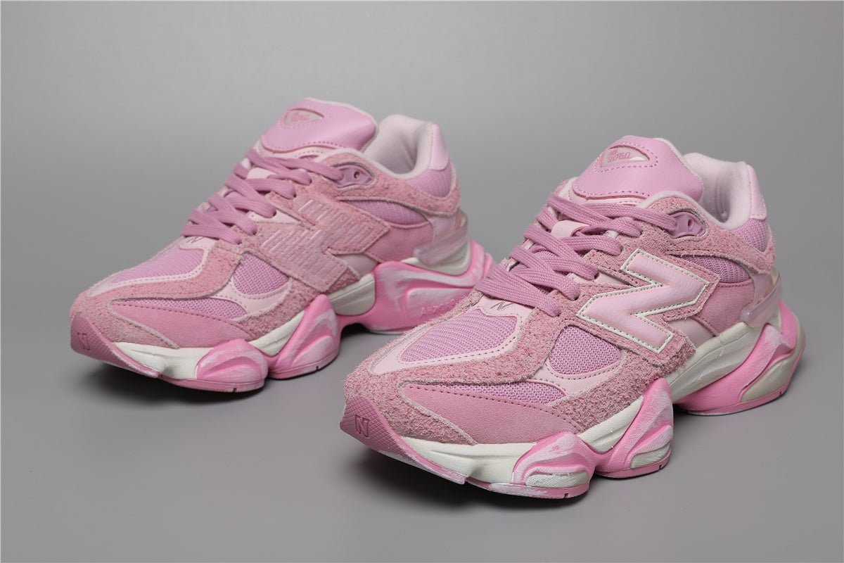 9060 Pink Sneakers