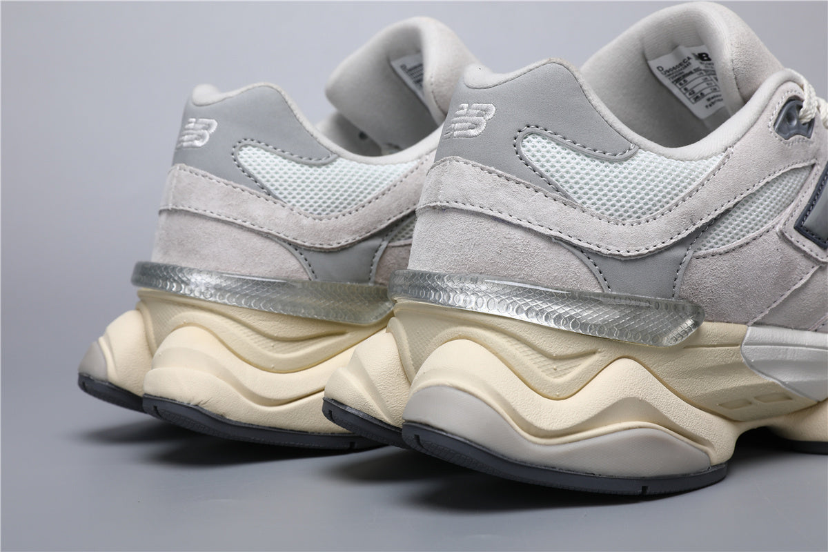 9060-6 Grey / White Sneakers