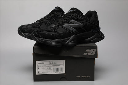 9060 Full Black Edition Sneakers