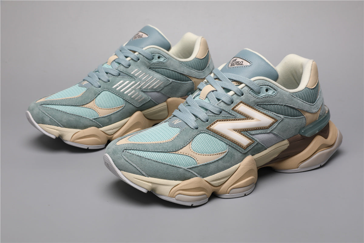 9060 Blue Sneakers