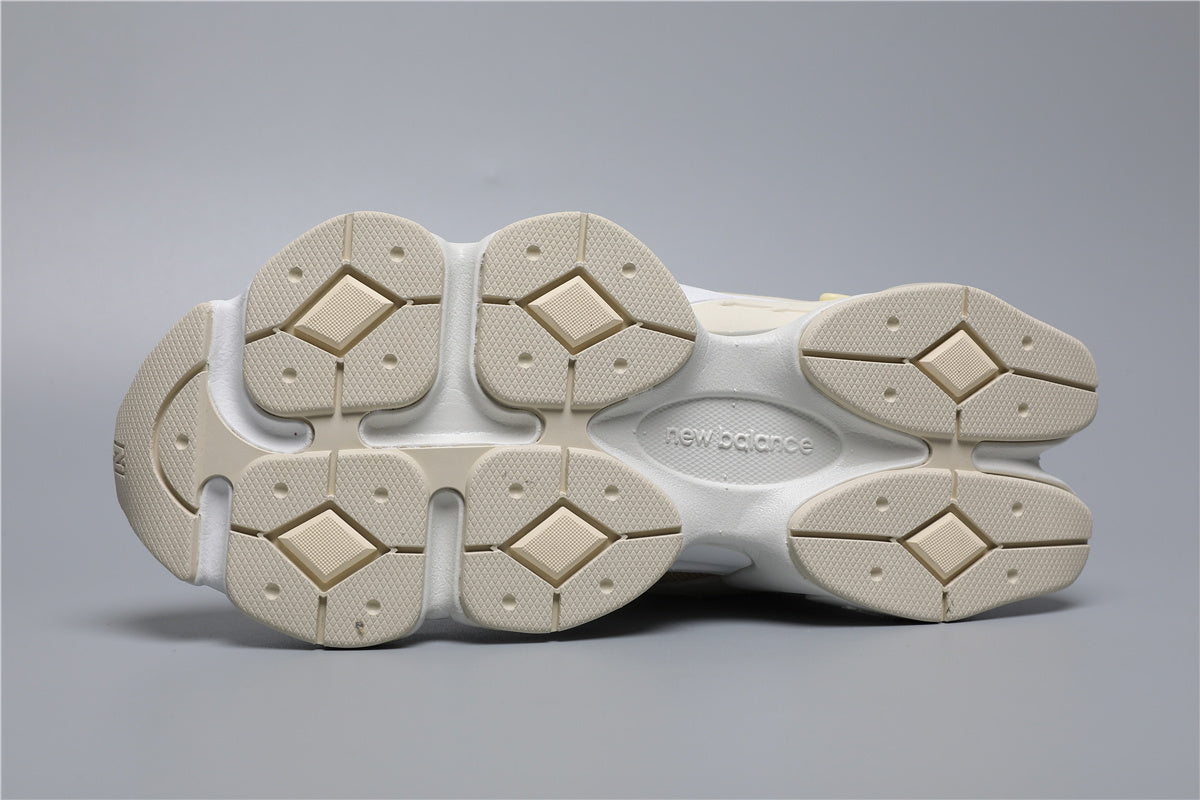 9060 Off-White / Yellow Sneakers