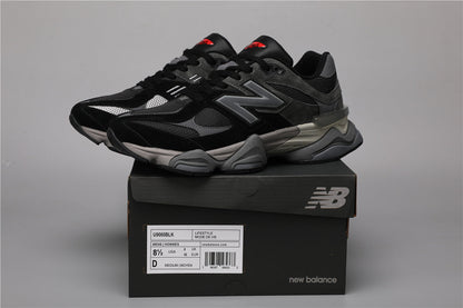 9060 Black Sneakers