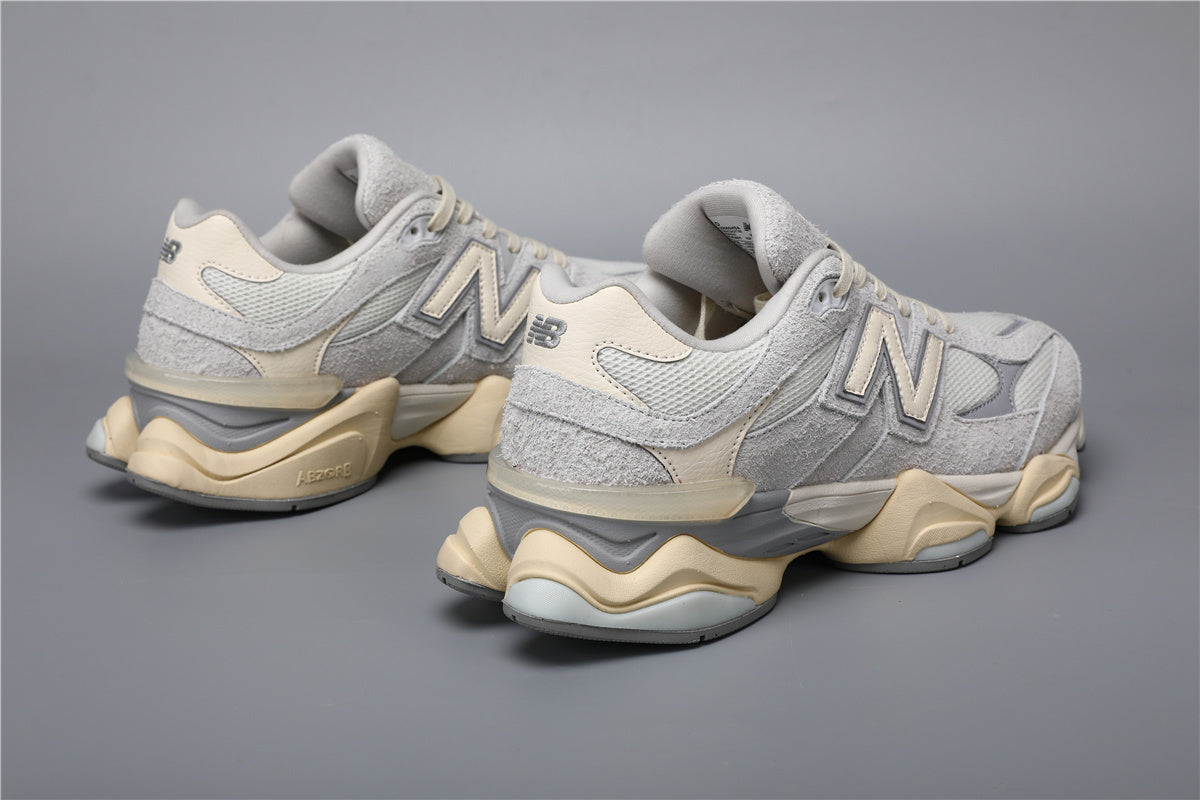 9060 Grey / White Sneakers
