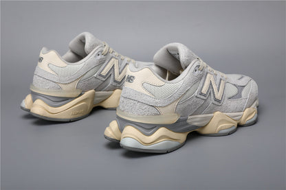9060 Grey / White Sneakers