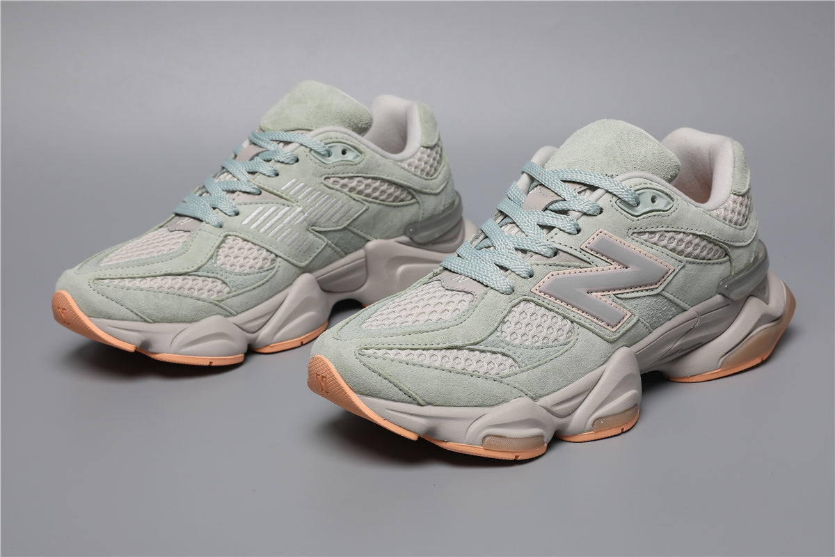 9060 Green Sneakers