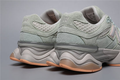 9060 Green Sneakers